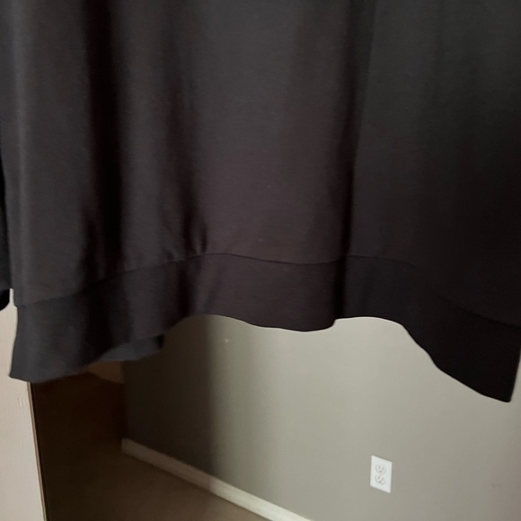 J Crew sweatshirt with jeweled shoulder. Black. 3XL - Picture 5 of 8